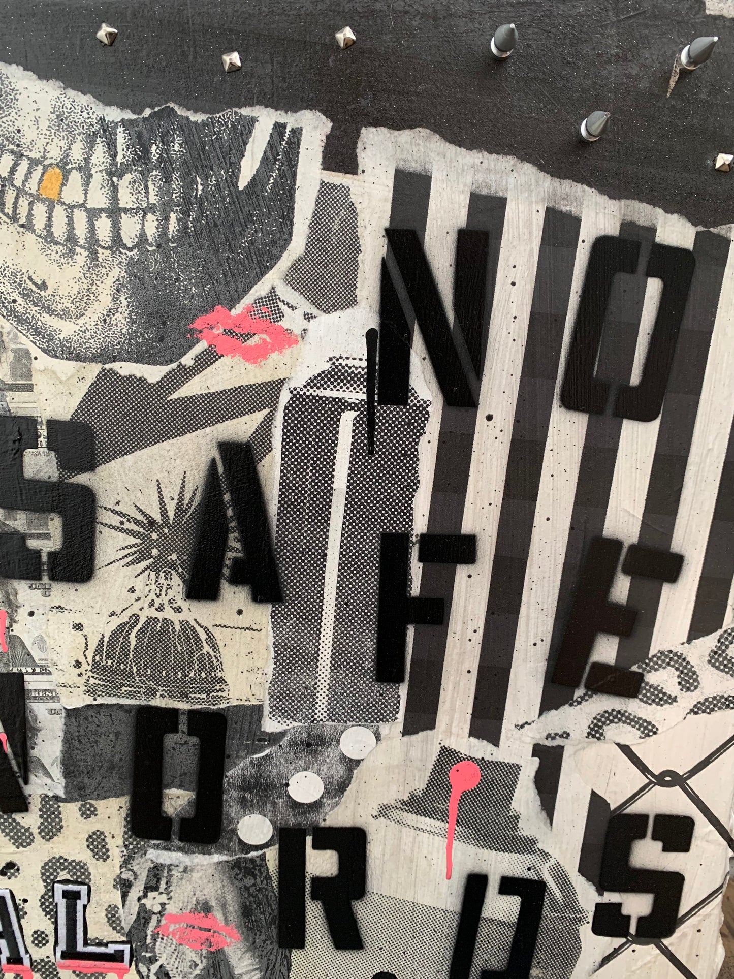 "NO SAFE WORDS" - PUNX NOT DEAD