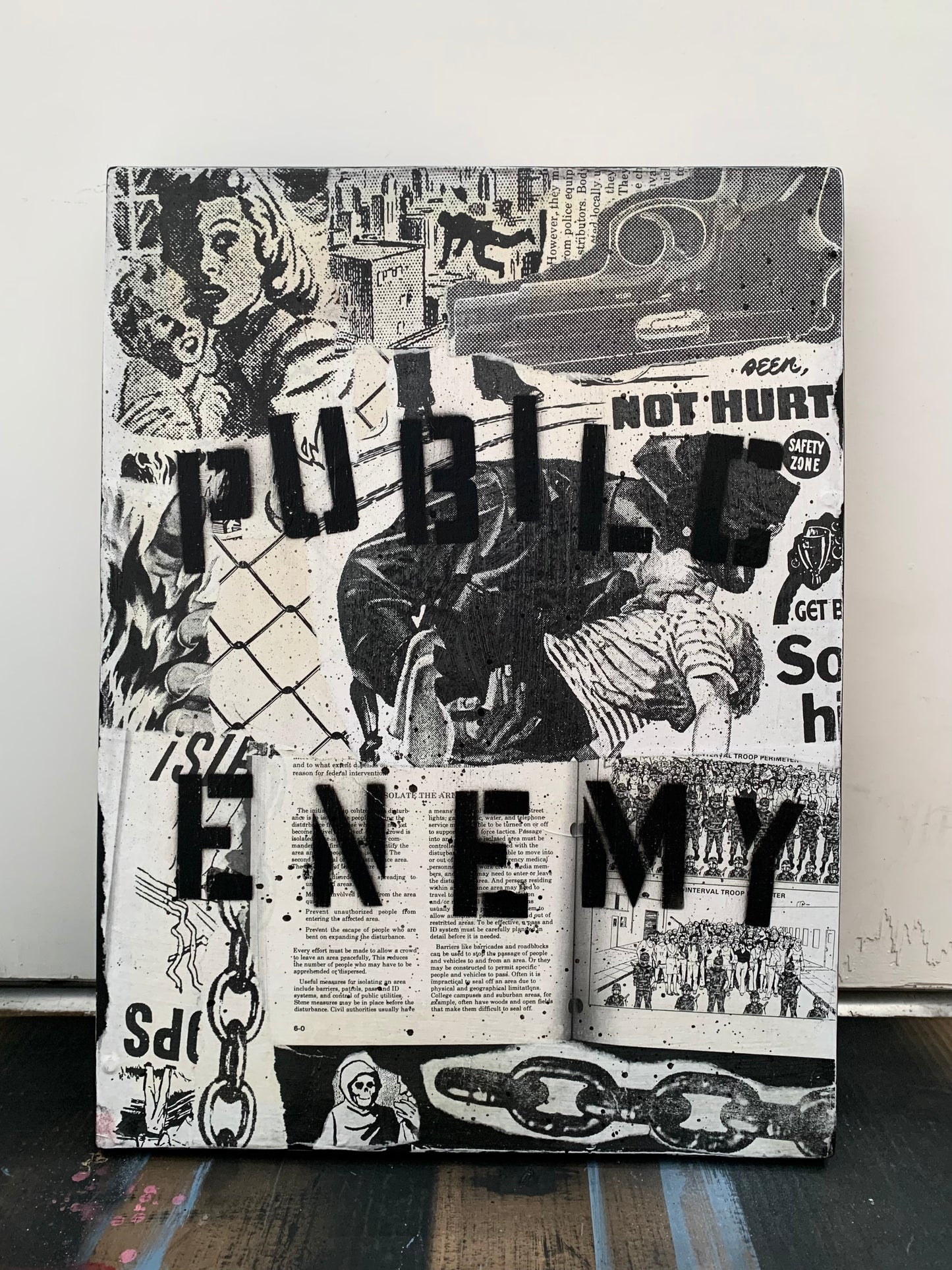 "PUBLIC ENEMY" - PUNX NOT DEAD